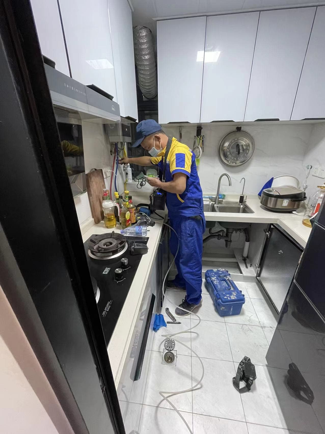 深圳房屋漏水：原因、危害及解决办法