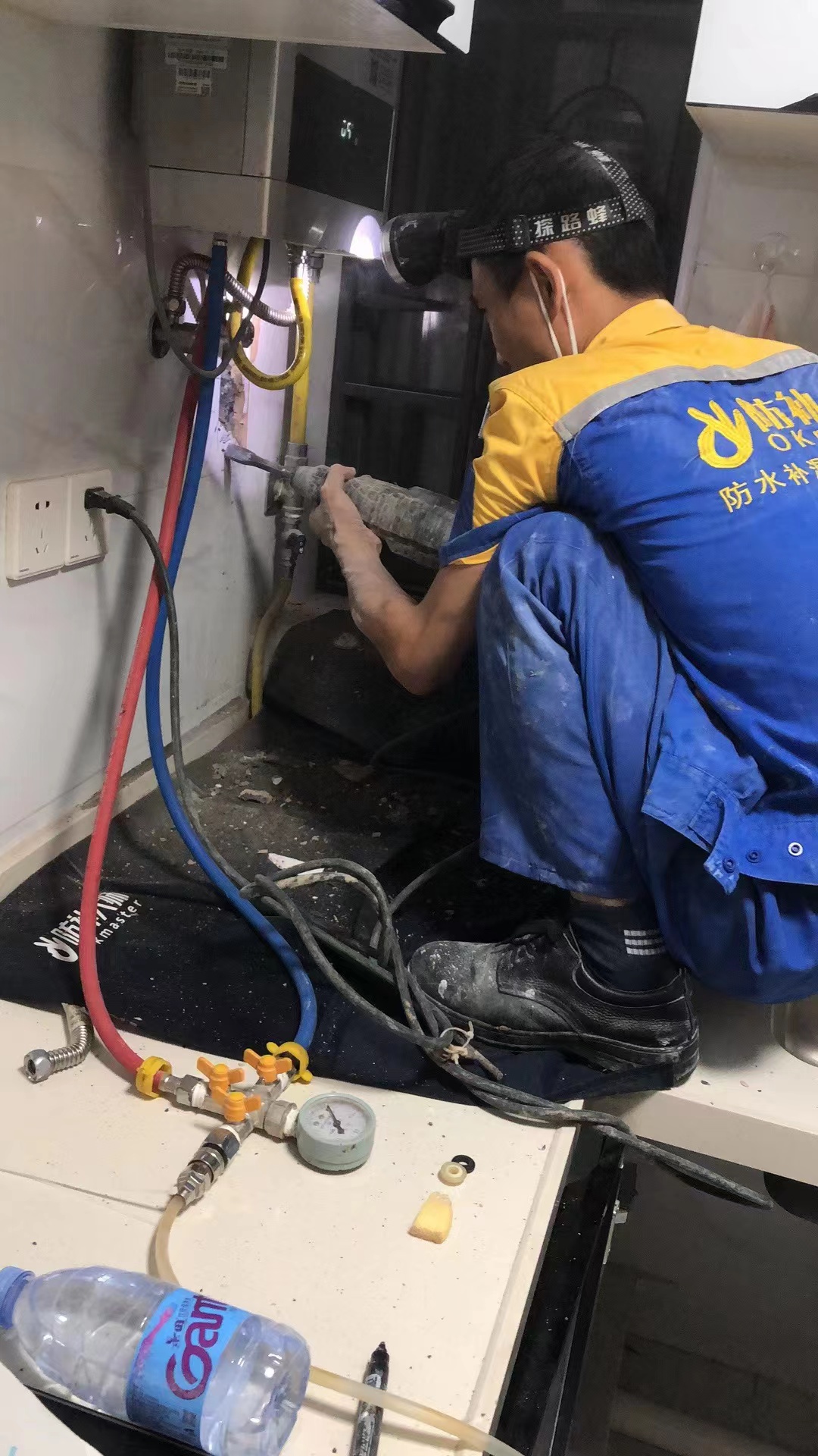 墙内暗管渗水别乱砸墙!深圳水管漏水推荐,精准检测少花冤枉钱 墙内暗管渗水别乱砸墙!深圳水管漏水推荐,精准检测少花冤枉钱