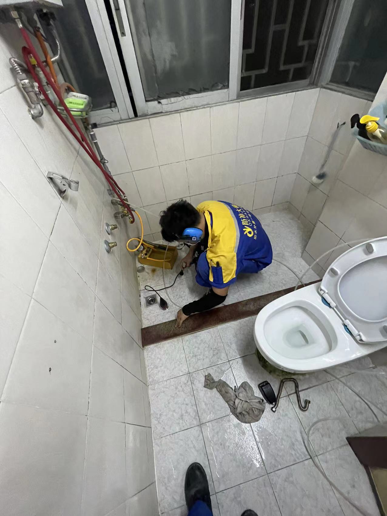 深圳水管漏水推荐：免砸砖修复，告别渗水烦恼