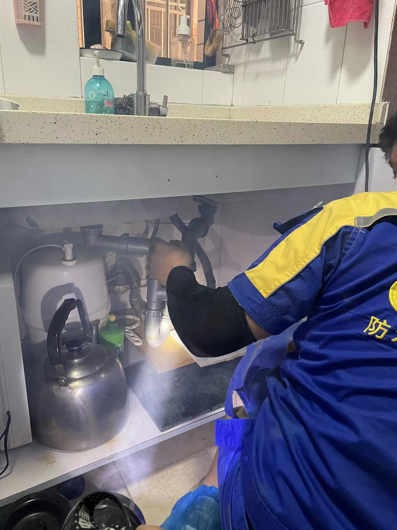 深圳漏水维修找物业修和找专业防水公司修效果差别大吗 深圳漏水维修找物业修和找专业防水公司修效果差别大吗